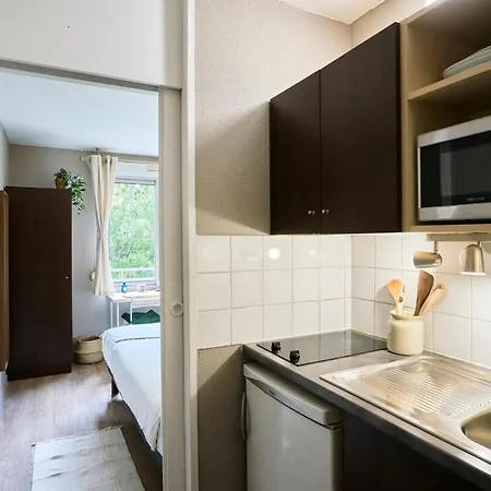 Charming Studio, Vauban La Catho, * Лилль