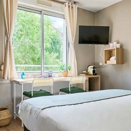 Charming Studio, Vauban La Catho, * Лилль